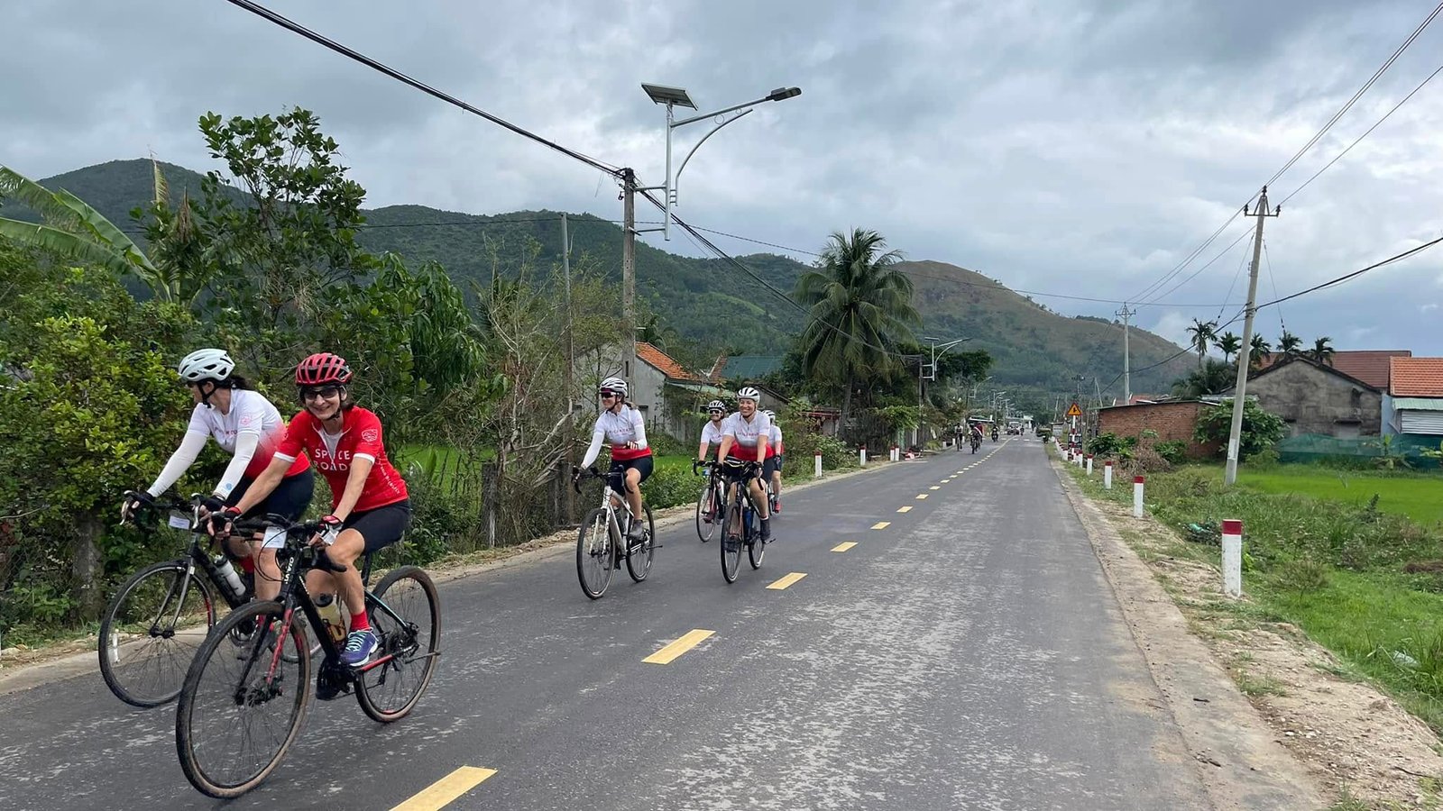20 Days Cycling Through Vietnam